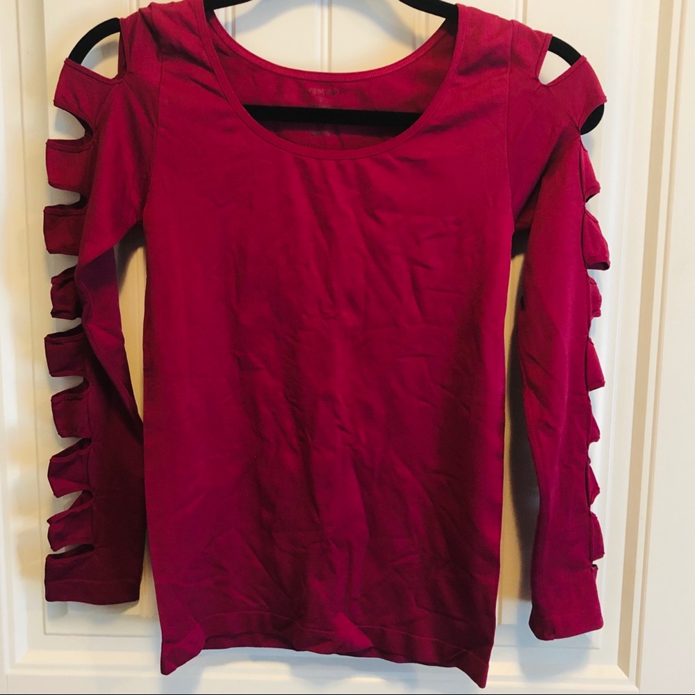 Super Elastic Top